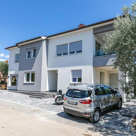 Apartman Suzi プーラ エクステリア 写真