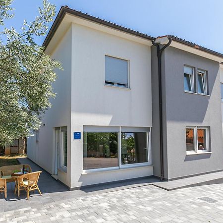 Apartman Suzi プーラ エクステリア 写真