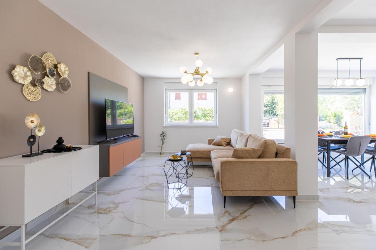 Apartman Suzi プーラ エクステリア 写真